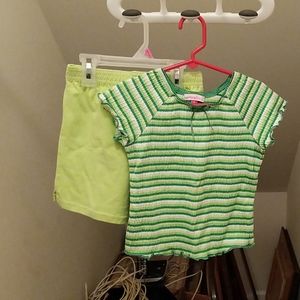 Girl's summer outfit